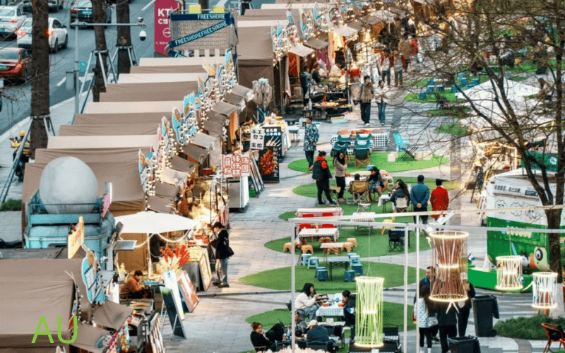 Events 9 artificial grass used for outdoor street market decoration