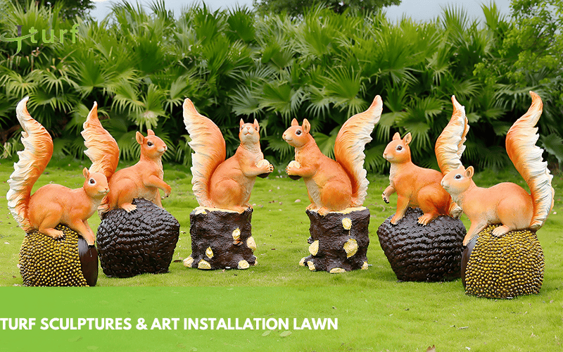 Más de 30 ideas de césped artificial y pavimentación para elevar cualquier espacio exterior en 2025 17 artificial turf garden squirrel sculptures synthetic grass aart installation durable landscape decor