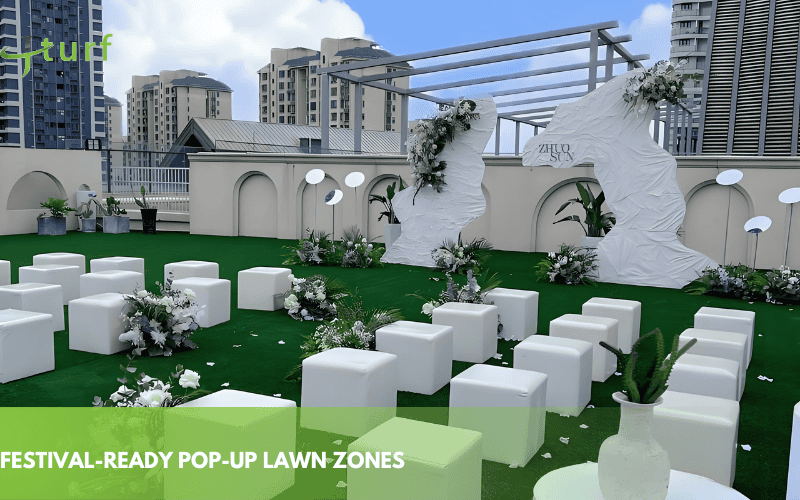 Más de 30 ideas de césped artificial y pavimentación para elevar cualquier espacio exterior en 2025 18 artificial turf rooftop event setup elegant synthetic grass festival zone low maintenance landscape decor