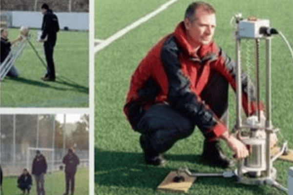 Somos líderes mundiales en soluciones de césped artificial 46 Pruebas de rendimiento en campo de césped artificial sobre césped deportivo utilizando equipos de impacto
